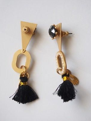 クリスタルオーイヤリング ブラック SET