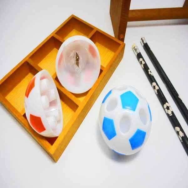 【アイテムキューブ】事務・文具・ビジネス用品 > 文具 > その他 | サッカーボール型鉛筆けずり