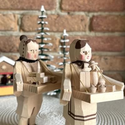 ドイツ製　Bettina Franke　クリスマスの木製人形　女の子 ドイツ製 Bettina Franke クリスマスの木製人形 女の子