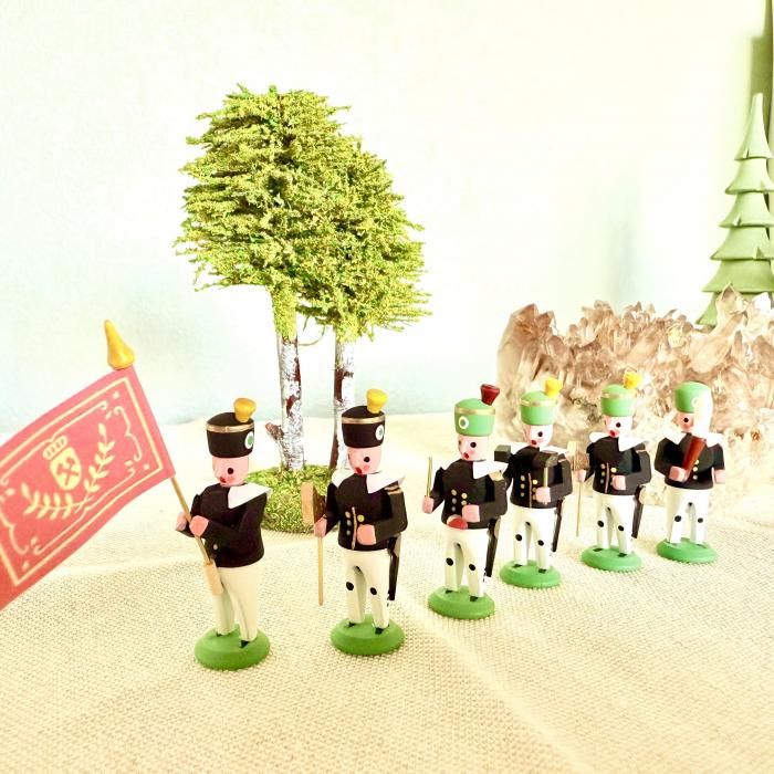 エルツの働く村人たち - アトリエ CoCoRo ＆（アトリエ ココロ）