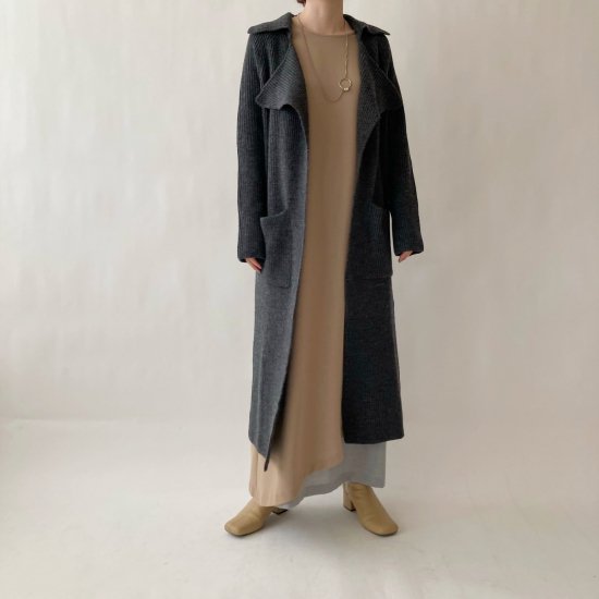 <img class='new_mark_img1' src='https://img.shop-pro.jp/img/new/icons11.gif' style='border:none;display:inline;margin:0px;padding:0px;width:auto;' /> 「MIJEONG PARK」RIBBED KNIT LONG COAT