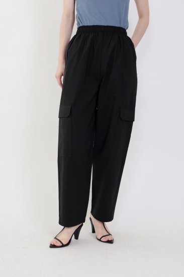 <img class='new_mark_img1' src='https://img.shop-pro.jp/img/new/icons11.gif' style='border:none;display:inline;margin:0px;padding:0px;width:auto;' />「MIJEONG PARK」ELASTICATED CARGO PANTS