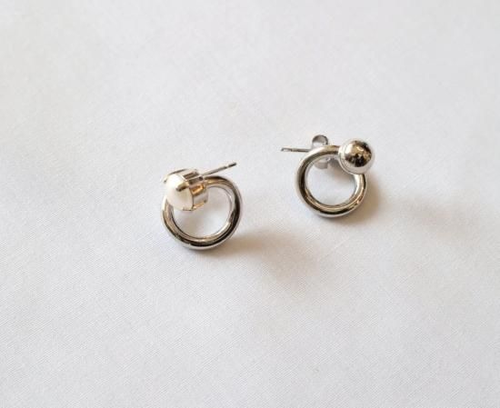 <img class='new_mark_img1' src='https://img.shop-pro.jp/img/new/icons47.gif' style='border:none;display:inline;margin:0px;padding:0px;width:auto;' />2022AWJUSTINE CLENQUETCoco earrings