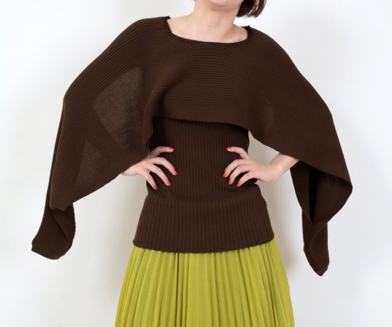 <img class='new_mark_img1' src='https://img.shop-pro.jp/img/new/icons21.gif' style='border:none;display:inline;margin:0px;padding:0px;width:auto;' />40%OFF 「rito structure」Slit Sleeve Knit Top