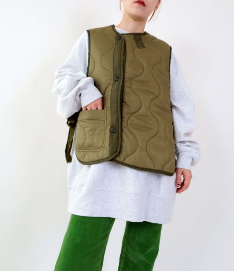 <img class='new_mark_img1' src='https://img.shop-pro.jp/img/new/icons47.gif' style='border:none;display:inline;margin:0px;padding:0px;width:auto;' />2022AW「H」QUILTING VEST