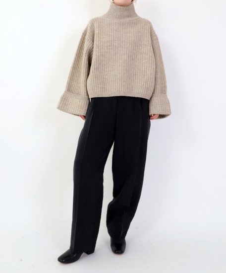 <img class='new_mark_img1' src='https://img.shop-pro.jp/img/new/icons11.gif' style='border:none;display:inline;margin:0px;padding:0px;width:auto;' />2022WINTER「rito structure」Wool Wide Sweater