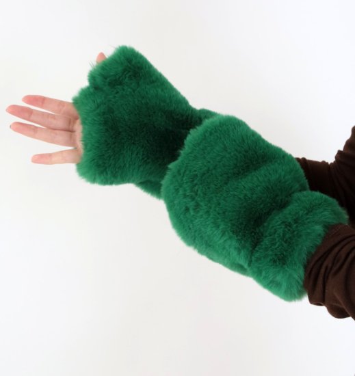 <img class='new_mark_img1' src='https://img.shop-pro.jp/img/new/icons21.gif' style='border:none;display:inline;margin:0px;padding:0px;width:auto;' />40%OFF「jakke」FAUX FUR FINGERLESS GLOVES
