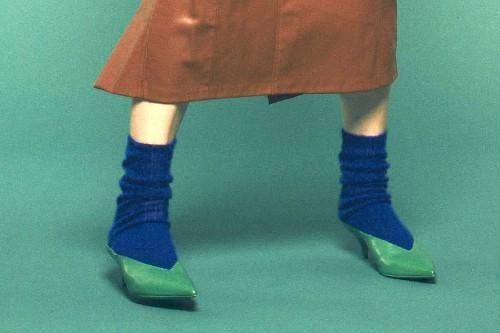 <img class='new_mark_img1' src='https://img.shop-pro.jp/img/new/icons11.gif' style='border:none;display:inline;margin:0px;padding:0px;width:auto;' />2022AWFAKUIMOHAIR LOOSE SOCKS