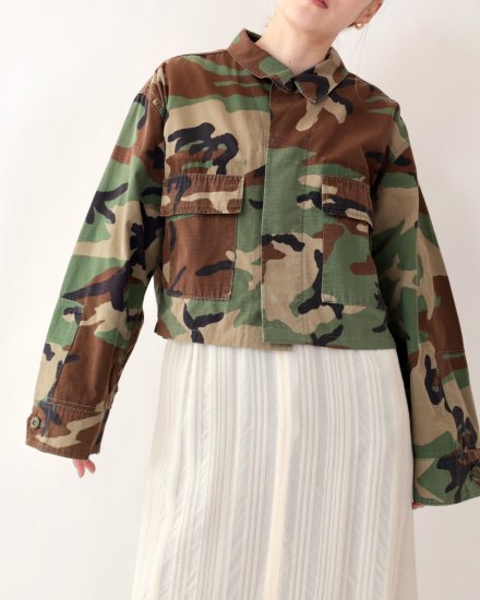 <img class='new_mark_img1' src='https://img.shop-pro.jp/img/new/icons47.gif' style='border:none;display:inline;margin:0px;padding:0px;width:auto;' />2023SS 「H」 Remake Short Camo Jacket