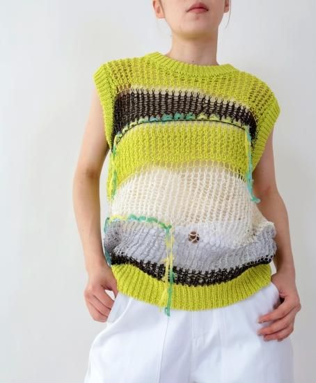<img class='new_mark_img1' src='https://img.shop-pro.jp/img/new/icons47.gif' style='border:none;display:inline;margin:0px;padding:0px;width:auto;' />EN'DAY Glitter Knit Vest