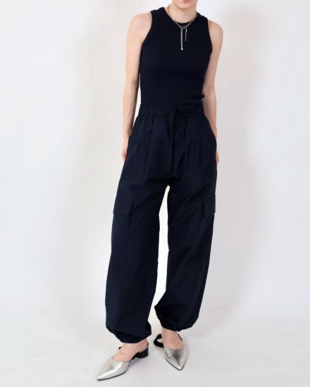 <img class='new_mark_img1' src='https://img.shop-pro.jp/img/new/icons11.gif' style='border:none;display:inline;margin:0px;padding:0px;width:auto;' />2023SS MIJEONG PARK CARGO PANTS