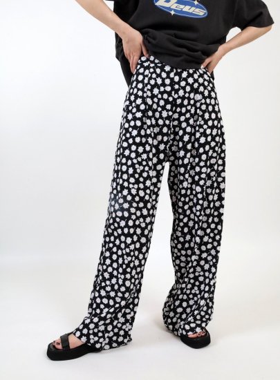 <img class='new_mark_img1' src='https://img.shop-pro.jp/img/new/icons11.gif' style='border:none;display:inline;margin:0px;padding:0px;width:auto;' />「H」 Original Daisy Pants