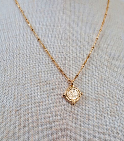 2024「TEMPLE OF THE SUN」 Petra Coin Necklace Gold - Bond Online Shop