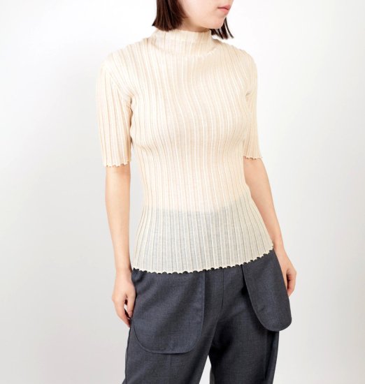 <img class='new_mark_img1' src='https://img.shop-pro.jp/img/new/icons47.gif' style='border:none;display:inline;margin:0px;padding:0px;width:auto;' />2024 IIROT Dry Rib Knit