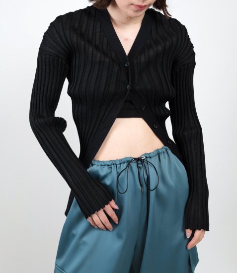 <img class='new_mark_img1' src='https://img.shop-pro.jp/img/new/icons11.gif' style='border:none;display:inline;margin:0px;padding:0px;width:auto;' />2024 IIROT Dry Rib Knit Cardigan