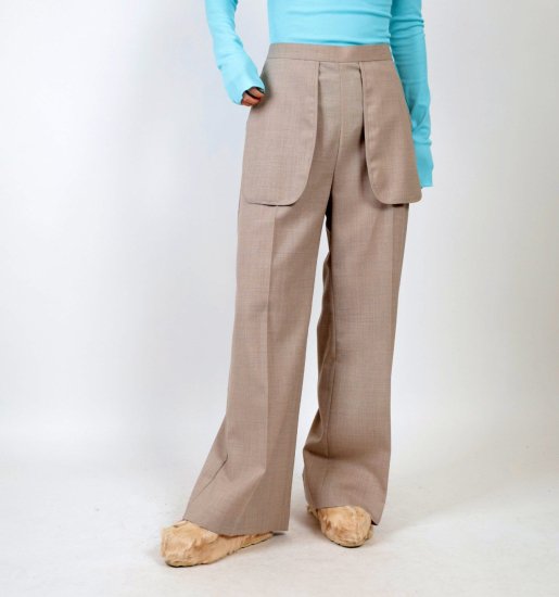 <img class='new_mark_img1' src='https://img.shop-pro.jp/img/new/icons11.gif' style='border:none;display:inline;margin:0px;padding:0px;width:auto;' />2024 KAYLE OUT POCKET PANTS