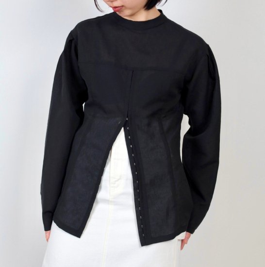 <img class='new_mark_img1' src='https://img.shop-pro.jp/img/new/icons11.gif' style='border:none;display:inline;margin:0px;padding:0px;width:auto;' />2024SSRIM.ARK Front hook blouse