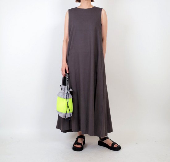 <img class='new_mark_img1' src='https://img.shop-pro.jp/img/new/icons11.gif' style='border:none;display:inline;margin:0px;padding:0px;width:auto;' />2024 CLOCHE COTTONLINEN NS/OP