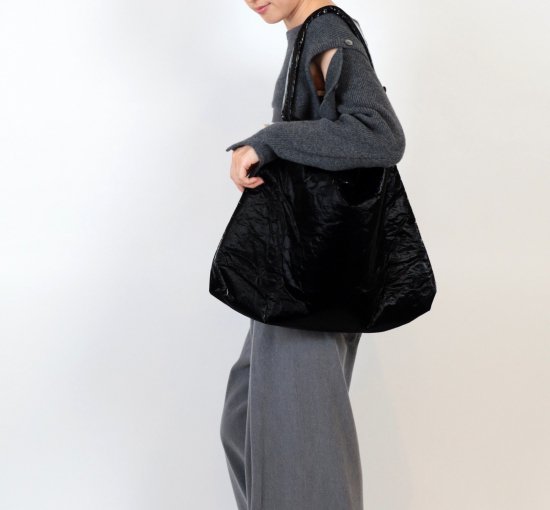 <img class='new_mark_img1' src='https://img.shop-pro.jp/img/new/icons47.gif' style='border:none;display:inline;margin:0px;padding:0px;width:auto;' />2024ACOC PADDED LARGE SHOPPER BAG