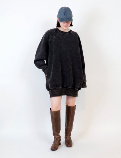 <img class='new_mark_img1' src='https://img.shop-pro.jp/img/new/icons47.gif' style='border:none;display:inline;margin:0px;padding:0px;width:auto;' />2024 AWPROVOKE pigment sweat mini dress