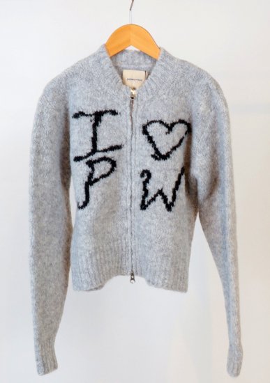 <img class='new_mark_img1' src='https://img.shop-pro.jp/img/new/icons47.gif' style='border:none;display:inline;margin:0px;padding:0px;width:auto;' />2024AW Paloma Wool CRUSH ZIP CARDIGAN / Grey