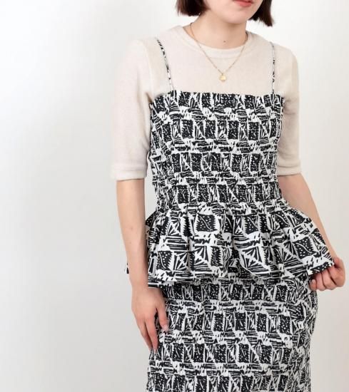 <img class='new_mark_img1' src='https://img.shop-pro.jp/img/new/icons11.gif' style='border:none;display:inline;margin:0px;padding:0px;width:auto;' /> sara mallika Cotton Poplin Print Cami Top