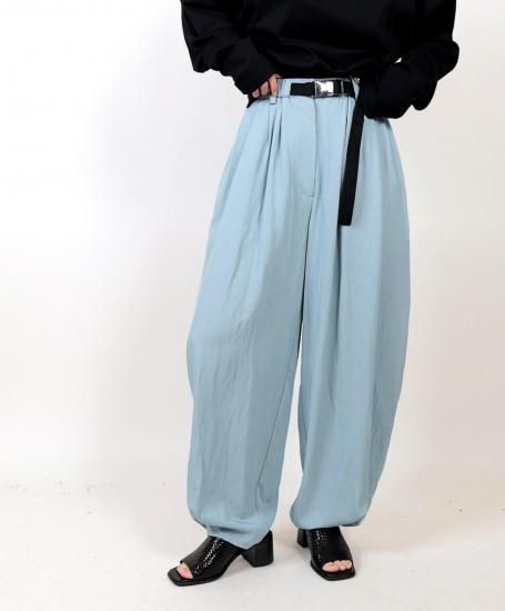 <img class='new_mark_img1' src='https://img.shop-pro.jp/img/new/icons47.gif' style='border:none;display:inline;margin:0px;padding:0px;width:auto;' />  1 Cocoon  silhouette pants