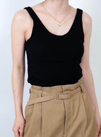 <img class='new_mark_img1' src='https://img.shop-pro.jp/img/new/icons11.gif' style='border:none;display:inline;margin:0px;padding:0px;width:auto;' />2025 IIROT Cropped Camisole