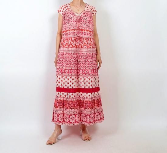<img class='new_mark_img1' src='https://img.shop-pro.jp/img/new/icons11.gif' style='border:none;display:inline;margin:0px;padding:0px;width:auto;' /> sara mallika Cotton Lurex Border Print Sleeveless Dress