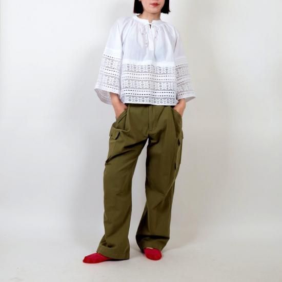 <img class='new_mark_img1' src='https://img.shop-pro.jp/img/new/icons11.gif' style='border:none;display:inline;margin:0px;padding:0px;width:auto;' /> sara mallika Cotton Border Gather Lace Top
