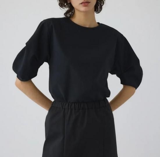 <img class='new_mark_img1' src='https://img.shop-pro.jp/img/new/icons11.gif' style='border:none;display:inline;margin:0px;padding:0px;width:auto;' />2025 RIM.ARK Tuck sleeve design cut tops