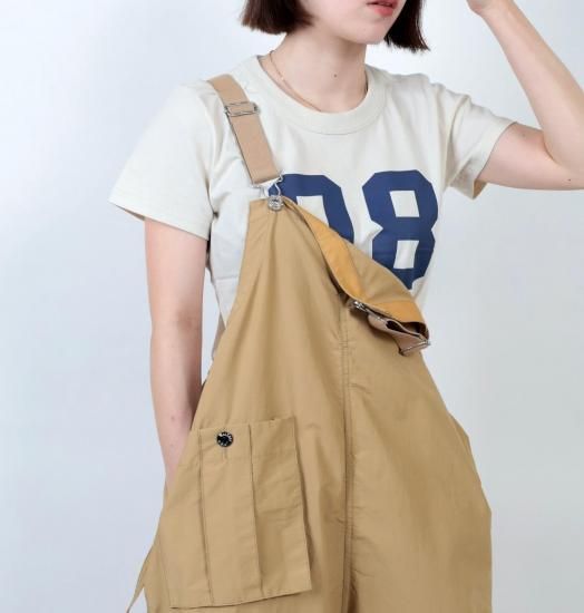 <img class='new_mark_img1' src='https://img.shop-pro.jp/img/new/icons11.gif' style='border:none;display:inline;margin:0px;padding:0px;width:auto;' />2025 GREEN BUTTER  NO.8 Essential Tee