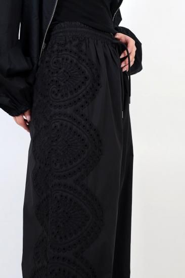 <img class='new_mark_img1' src='https://img.shop-pro.jp/img/new/icons11.gif' style='border:none;display:inline;margin:0px;padding:0px;width:auto;' />CLOCHE side lace pants
