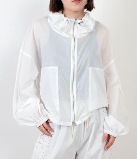<img class='new_mark_img1' src='https://img.shop-pro.jp/img/new/icons11.gif' style='border:none;display:inline;margin:0px;padding:0px;width:auto;' />CLOCHE cotton lawn Blouson