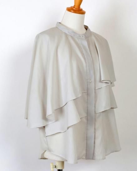 <img class='new_mark_img1' src='https://img.shop-pro.jp/img/new/icons47.gif' style='border:none;display:inline;margin:0px;padding:0px;width:auto;' />  1 asymmetry taffeta blouse
