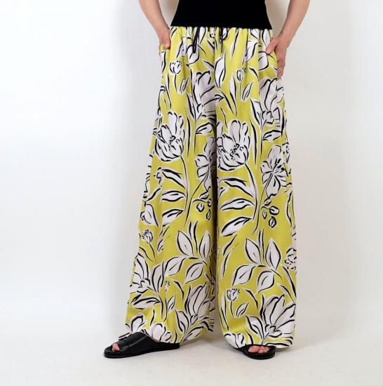 <img class='new_mark_img1' src='https://img.shop-pro.jp/img/new/icons11.gif' style='border:none;display:inline;margin:0px;padding:0px;width:auto;' />CLOCHE Botanical print pants