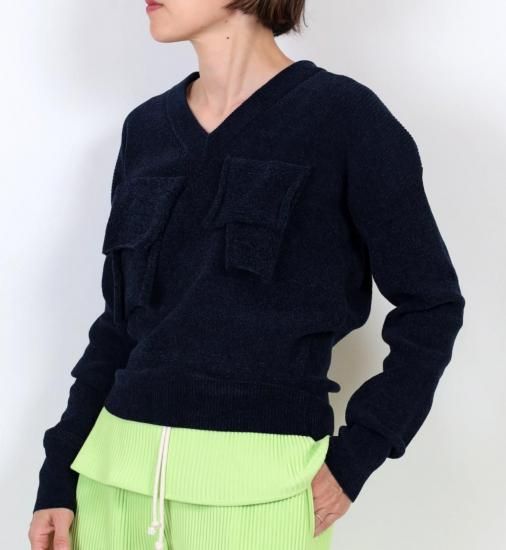 <img class='new_mark_img1' src='https://img.shop-pro.jp/img/new/icons11.gif' style='border:none;display:inline;margin:0px;padding:0px;width:auto;' />2025kotohaykozawaT*D* V-NECK KNIT TOP/NAVY