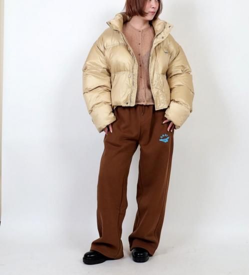 <img class='new_mark_img1' src='https://img.shop-pro.jp/img/new/icons47.gif' style='border:none;display:inline;margin:0px;padding:0px;width:auto;' />2025GREEN BUTTER Duck Down Puffer Jacket / BEIGE