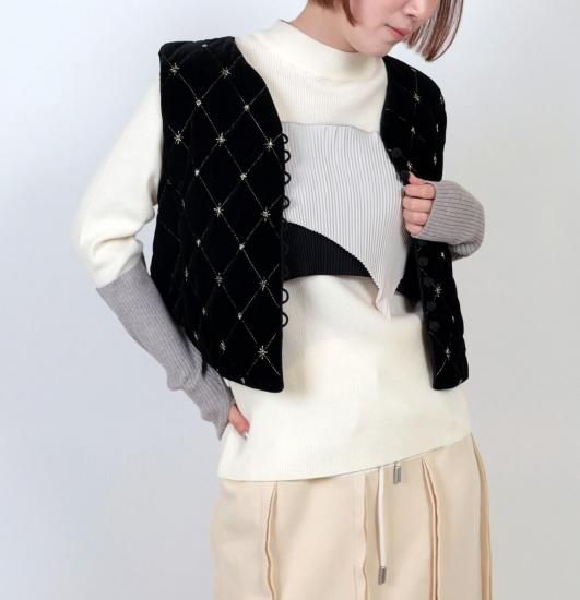 <img class='new_mark_img1' src='https://img.shop-pro.jp/img/new/icons11.gif' style='border:none;display:inline;margin:0px;padding:0px;width:auto;' /> CLOCHE Color-Block Rib Knit Top