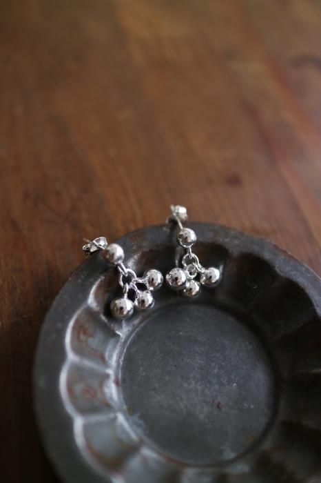 silver piace/ H