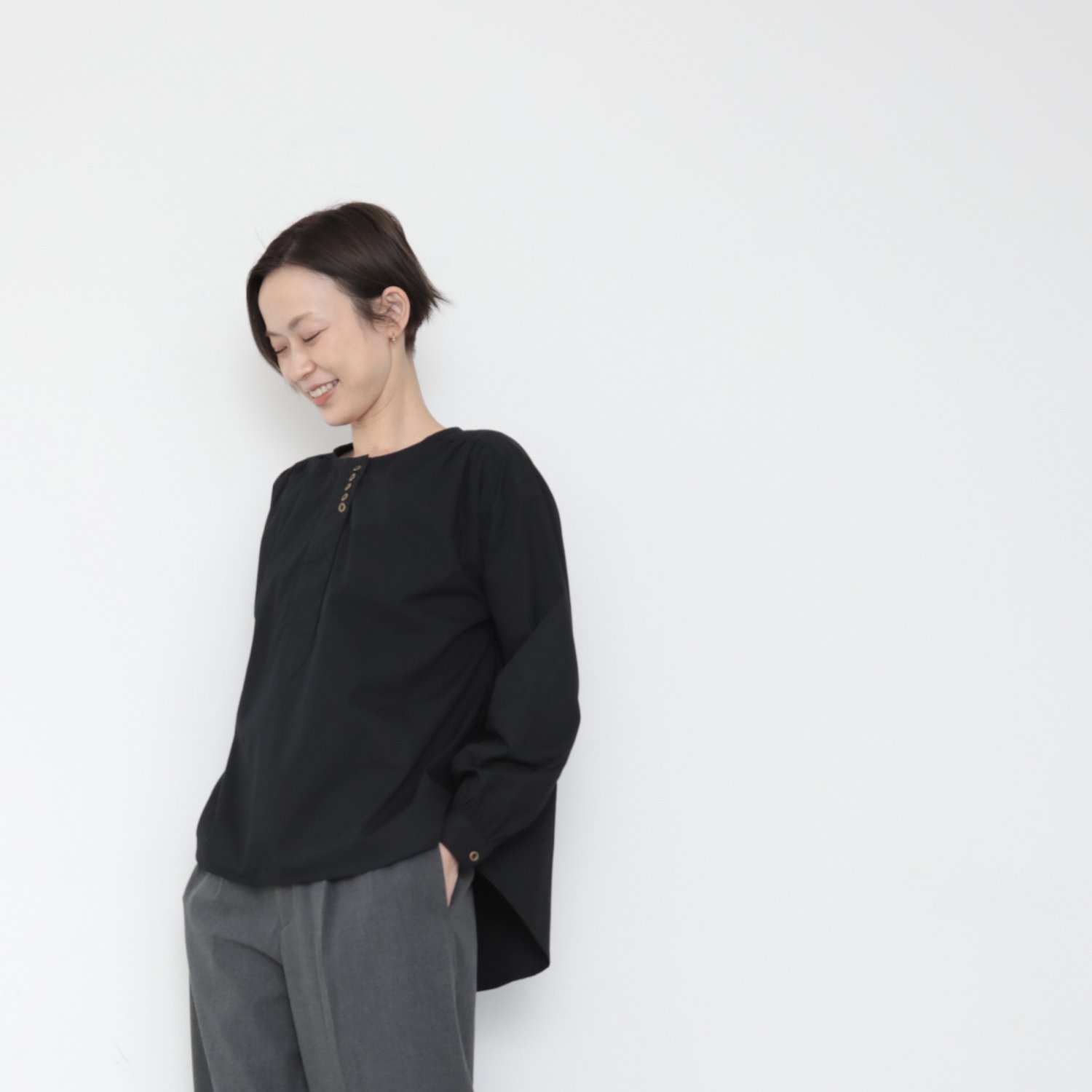Sanada blouse/ Black