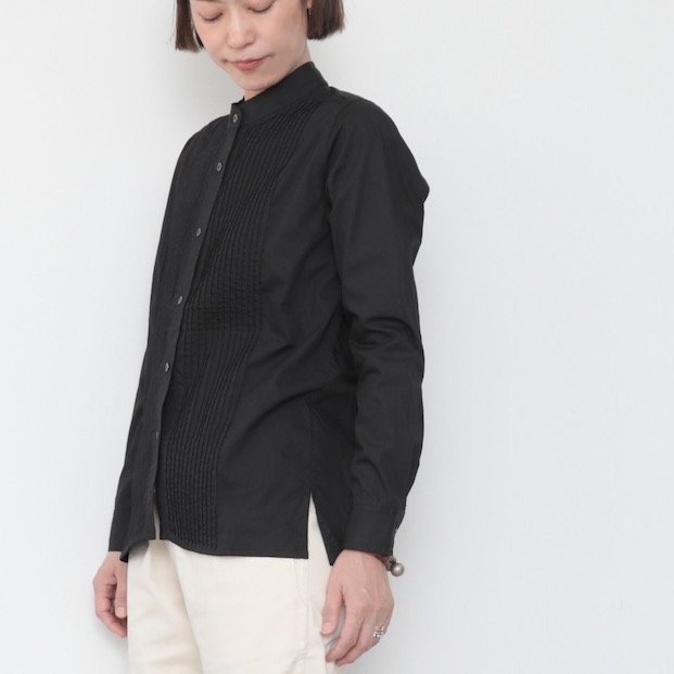 Pintuck band collar shirt / black