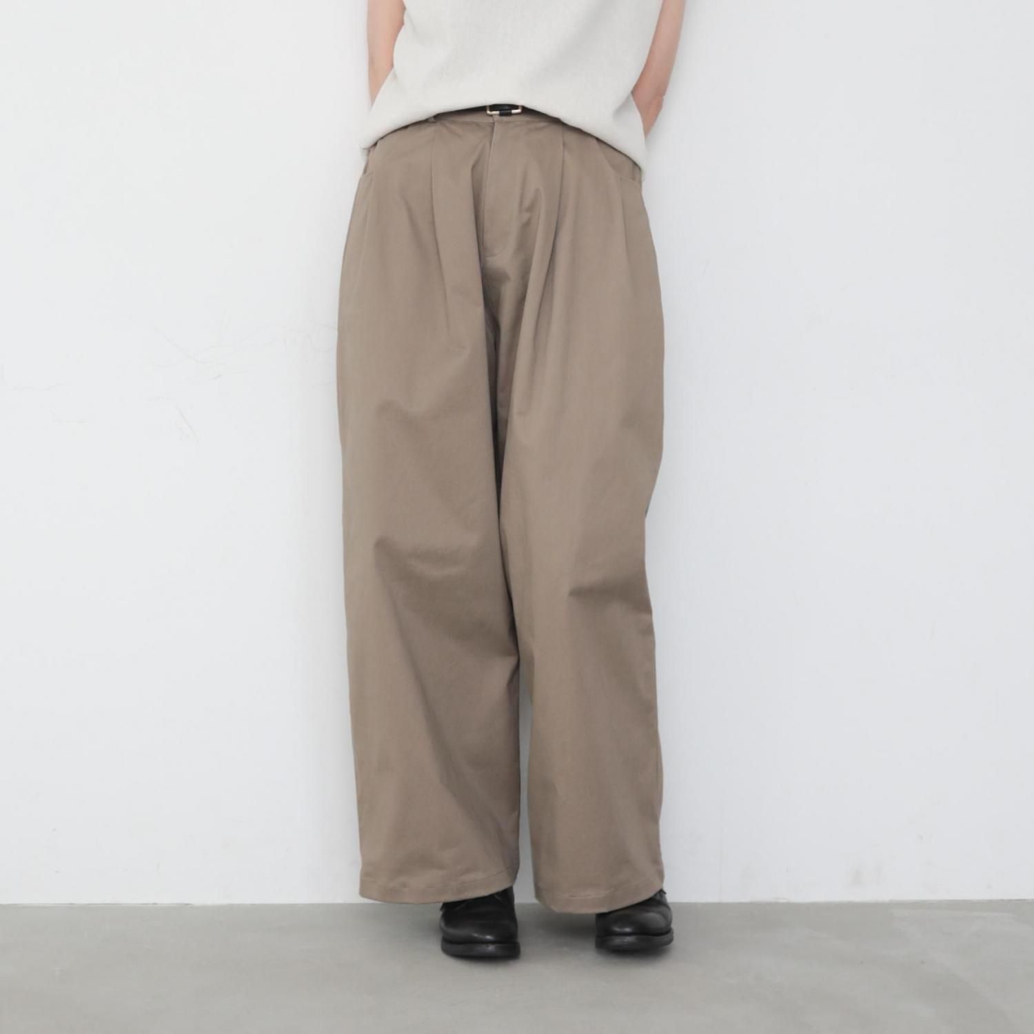 Tsutsu  pants / biscuit
