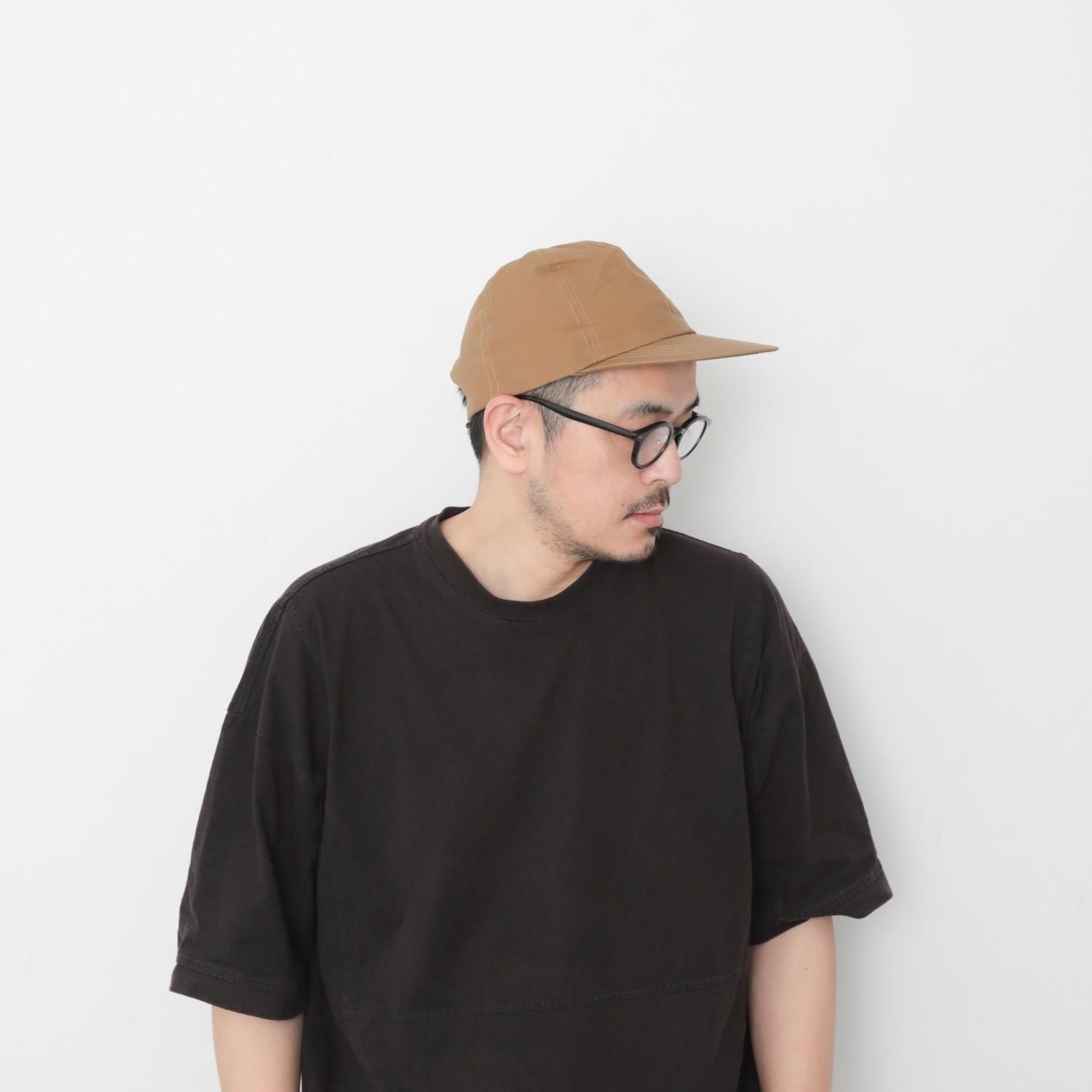 Looks neat cap / brown