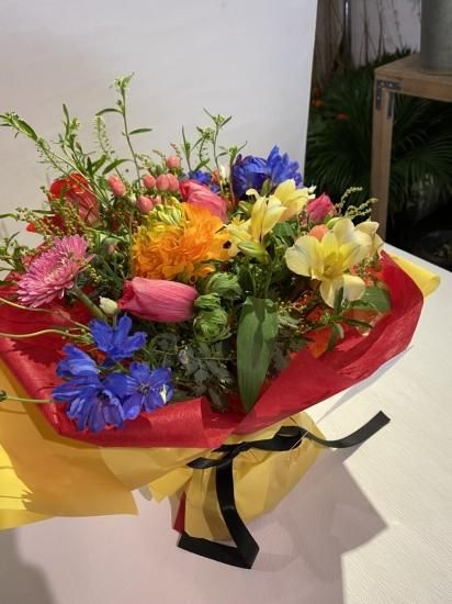 ブーケタイプ 花束 4,400円 - 創業1915年・花屋・鹿児島市 - Mstyle