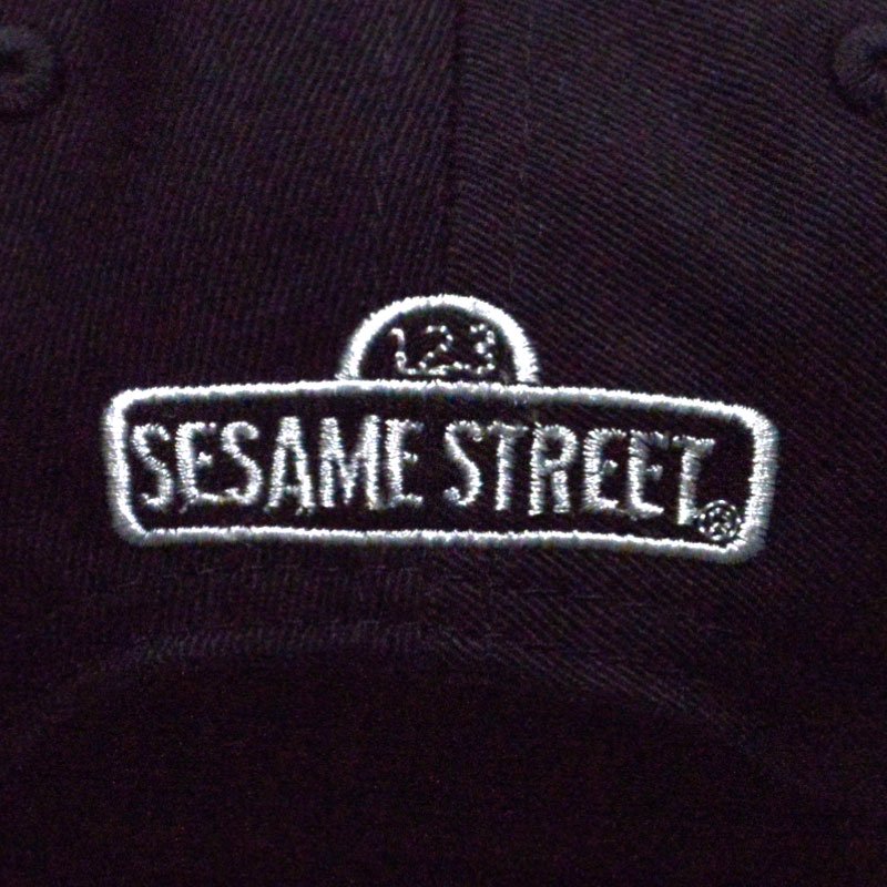 US】ミシカ MISHKA x SESAME STREET BIG BIRD SNAPBACK(BLACK)MISHKA