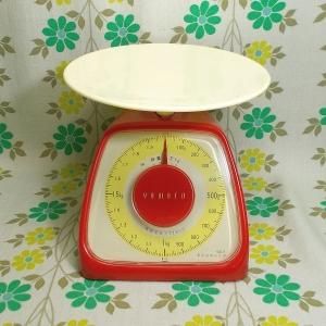 レトロポップ ヤマト キッチンスケール 2kg レッド×ホワイト