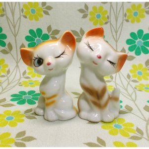 レトロポップ 陶器製 縞模様の猫のペア人形