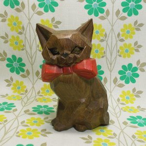 レトロポップ 陶器製 スリーピングアイ 猫の貯金箱人形