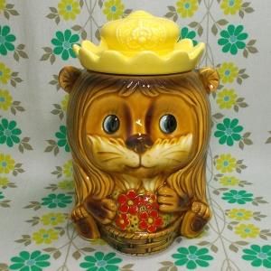 昭和レトロポップ クッキージャー 花籠を持ったライオン